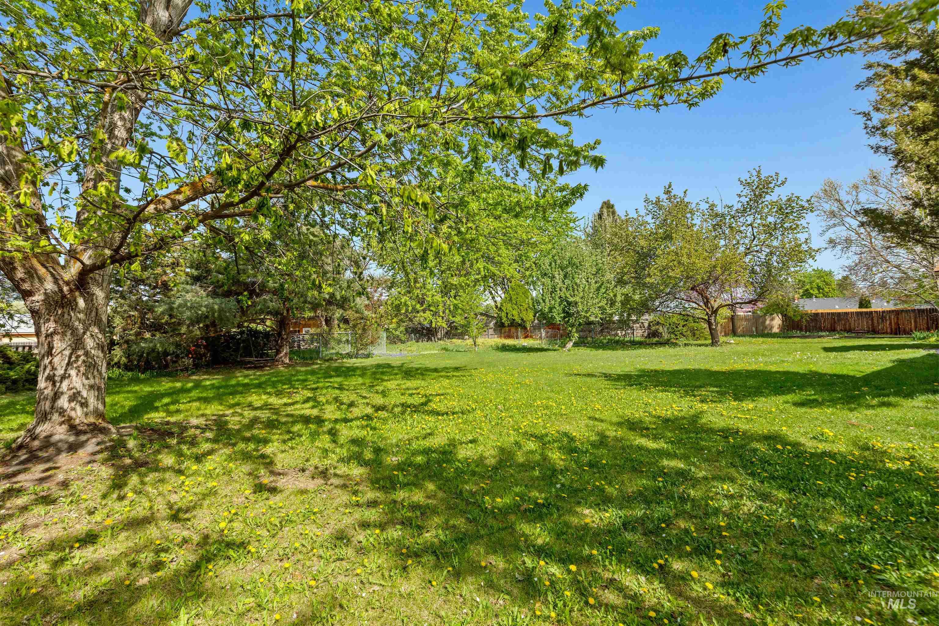 11134 W Mohawk Drive