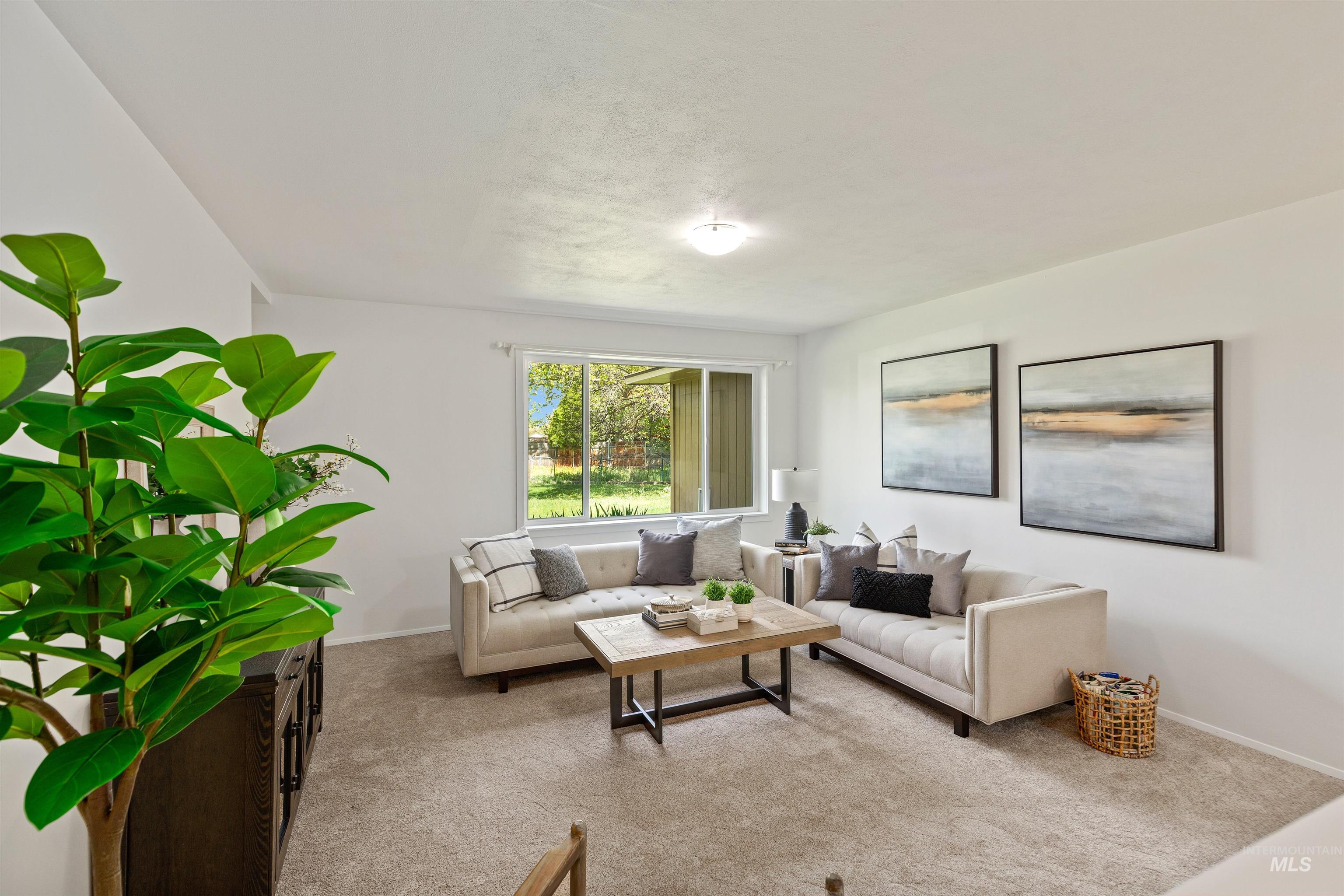 11134 W Mohawk Drive