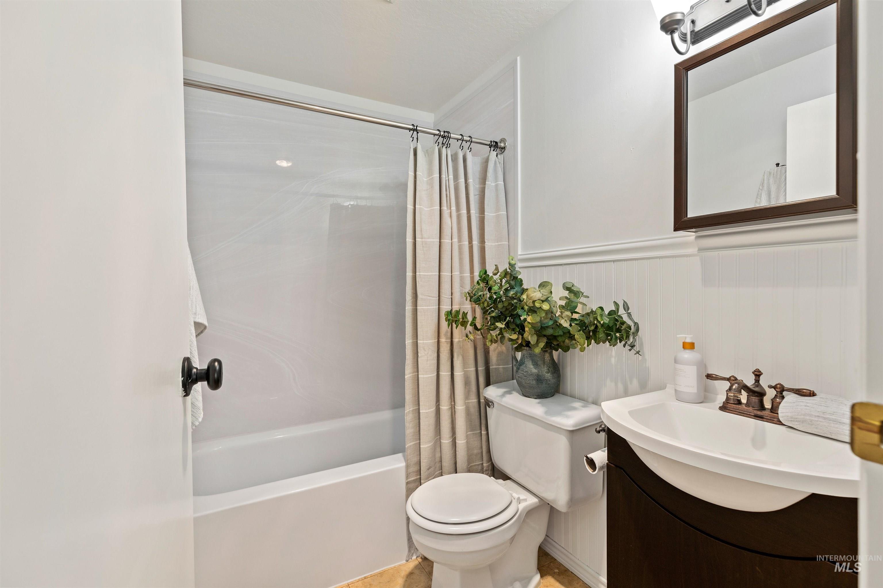 11134 W Mohawk Drive