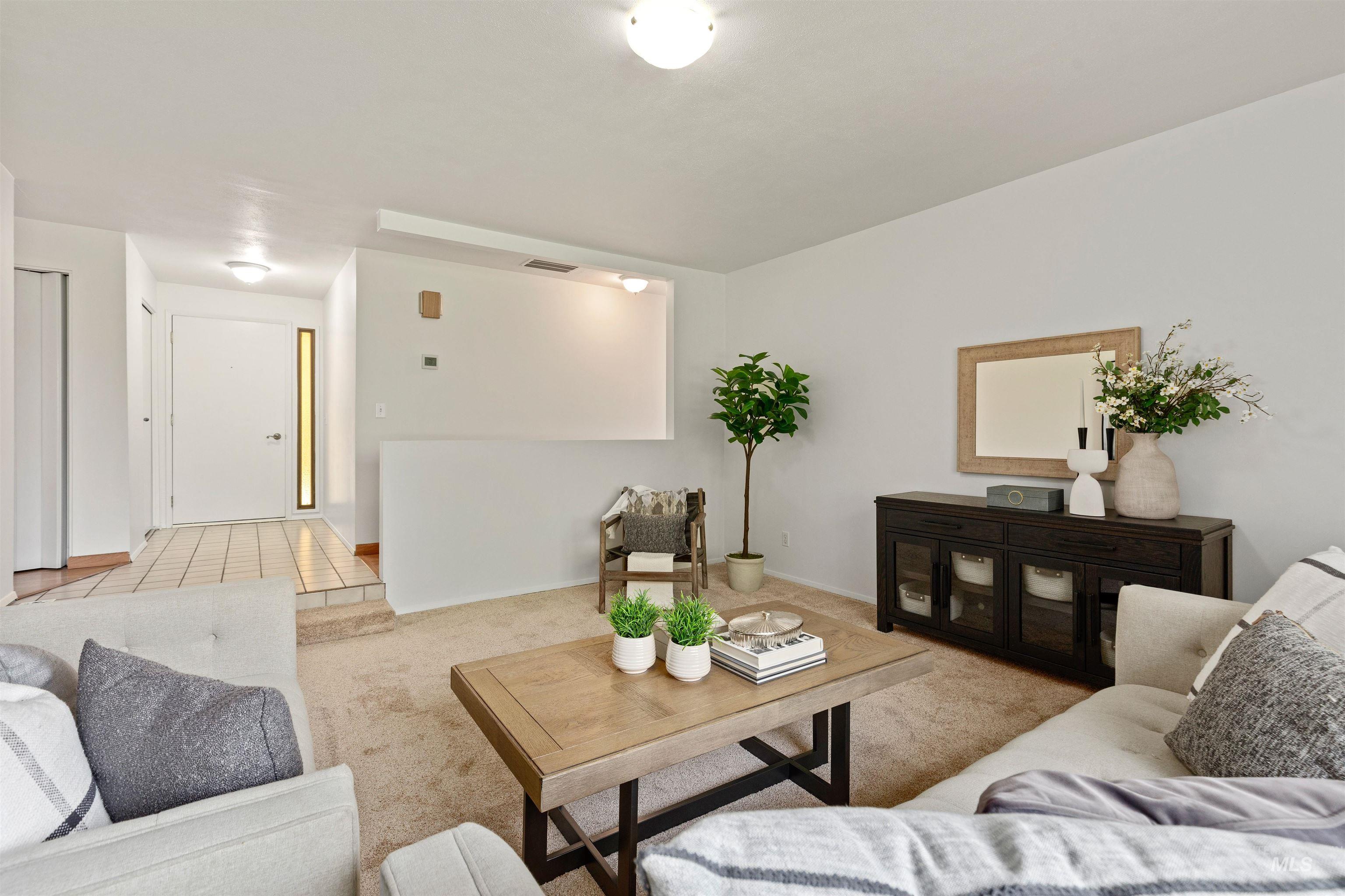 11134 W Mohawk Drive