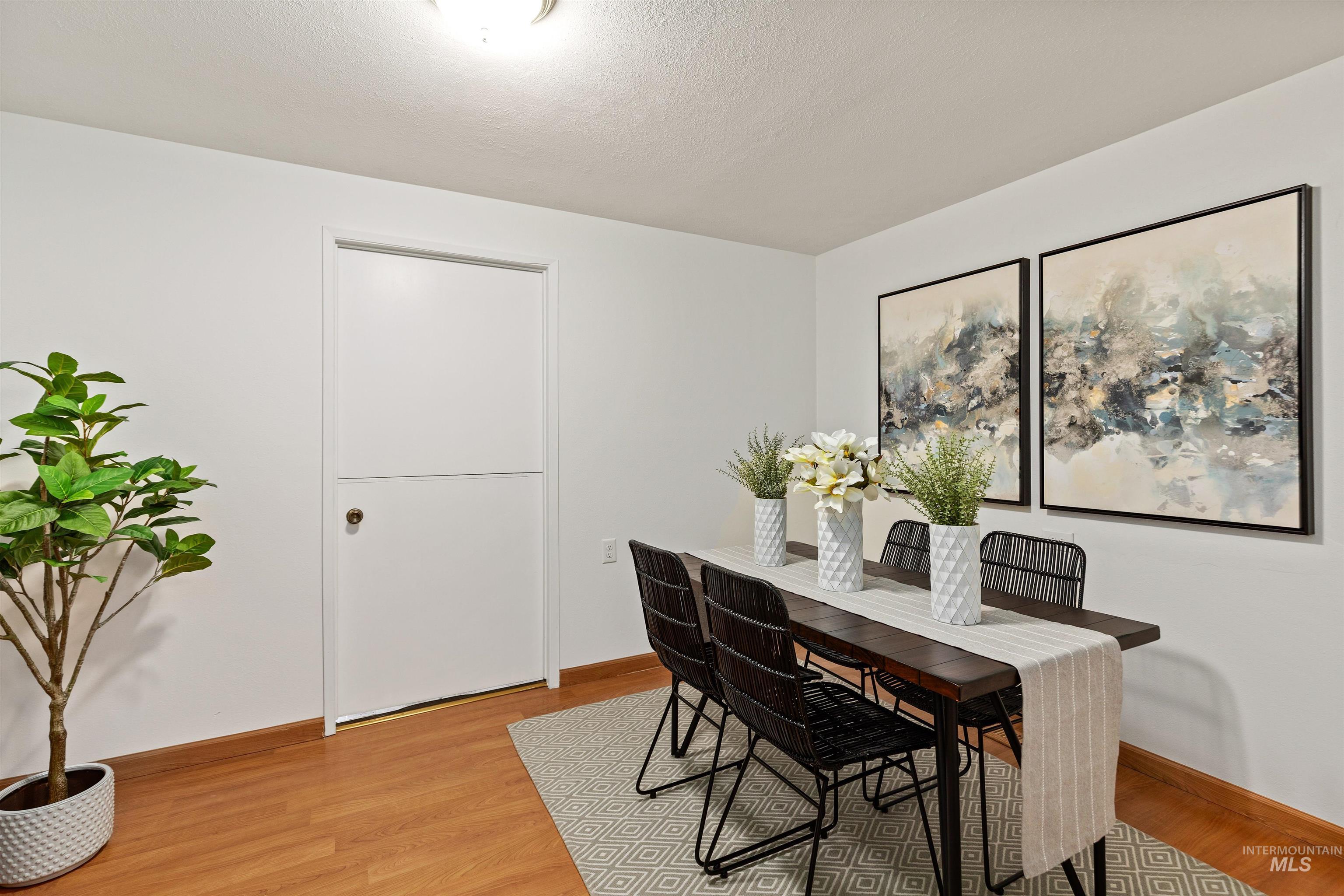 11134 W Mohawk Drive