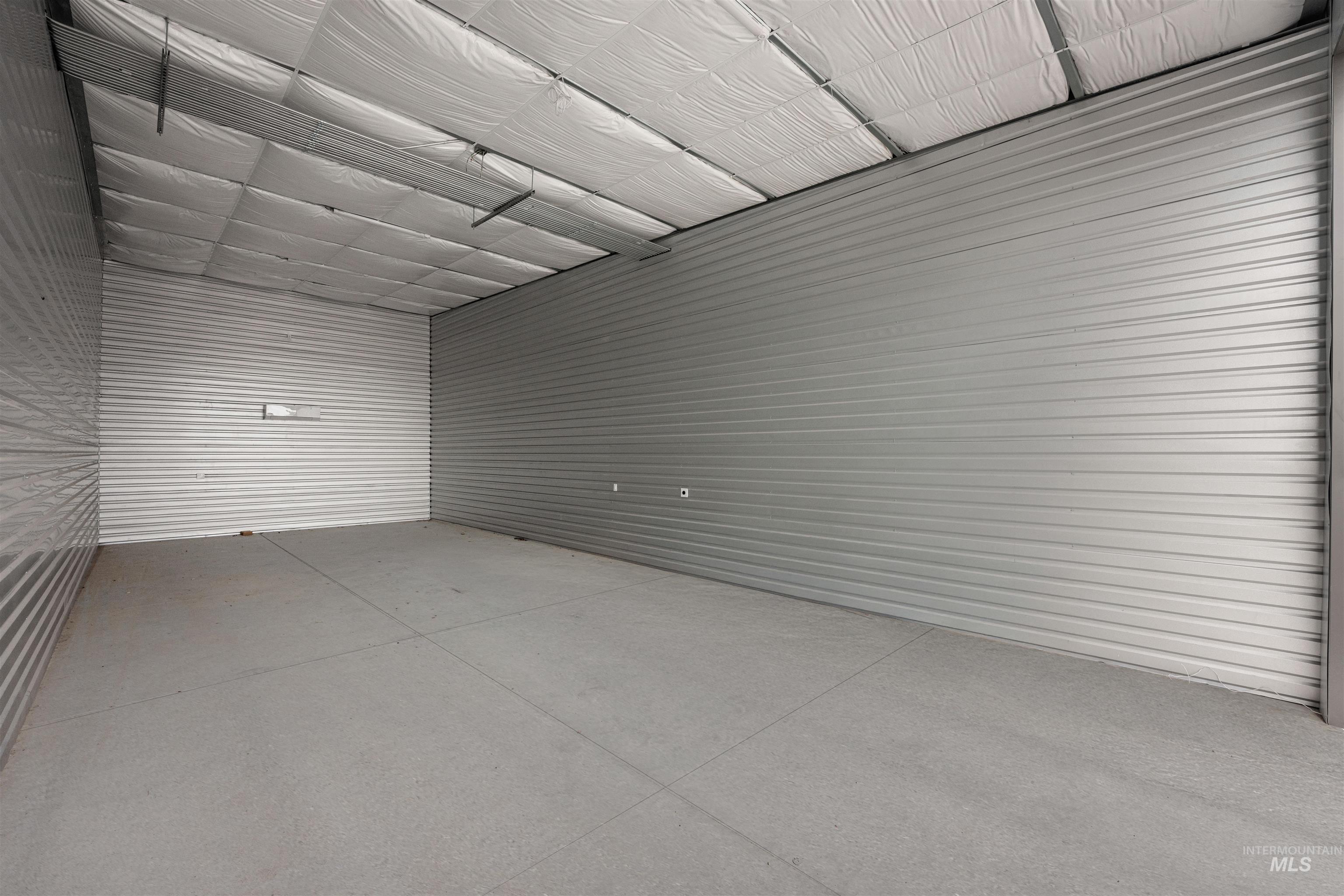 909 N Highway 16 Unit: 111 & 124