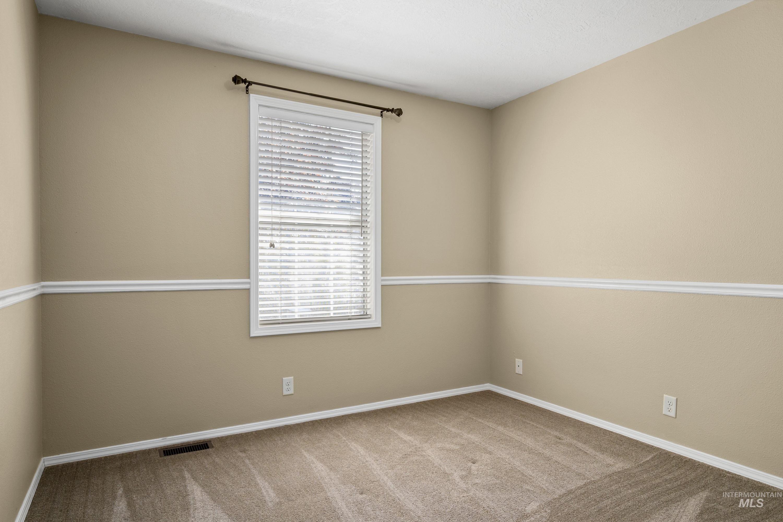 2472 E Bergeson Street