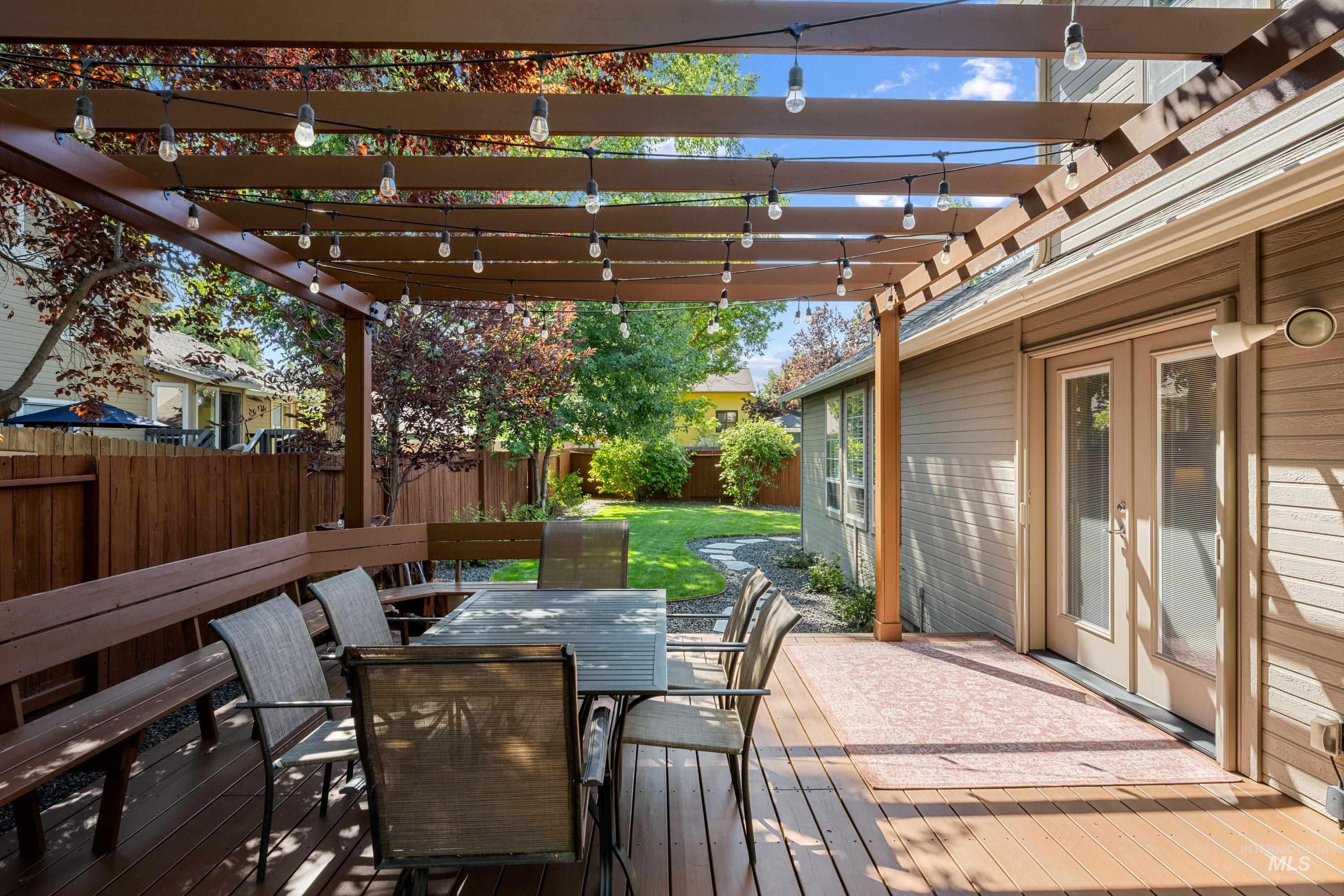 2472 E Bergeson Street