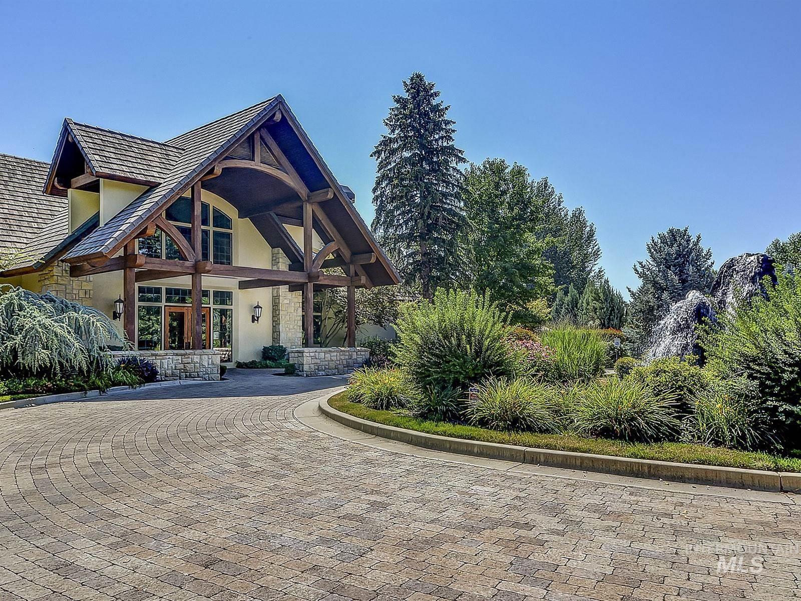 1880 S Stream Pointe Lane