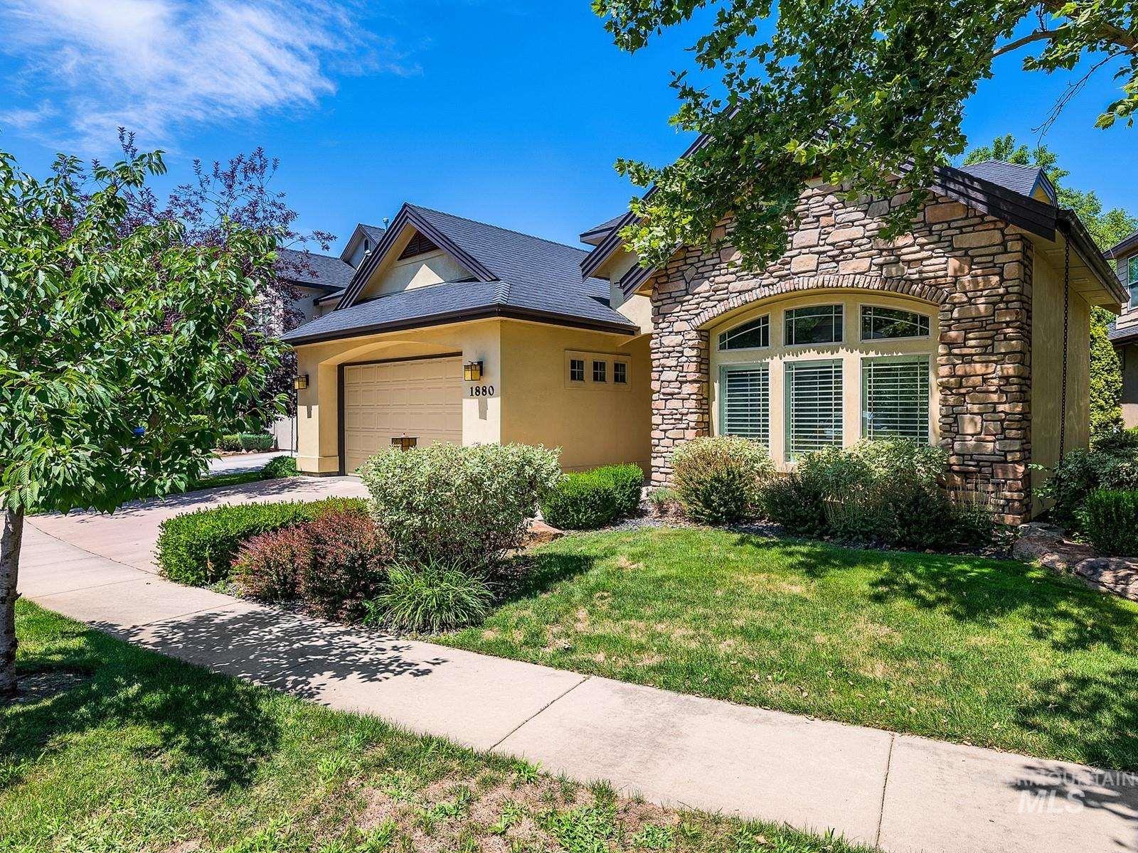 1880 S Stream Pointe Lane