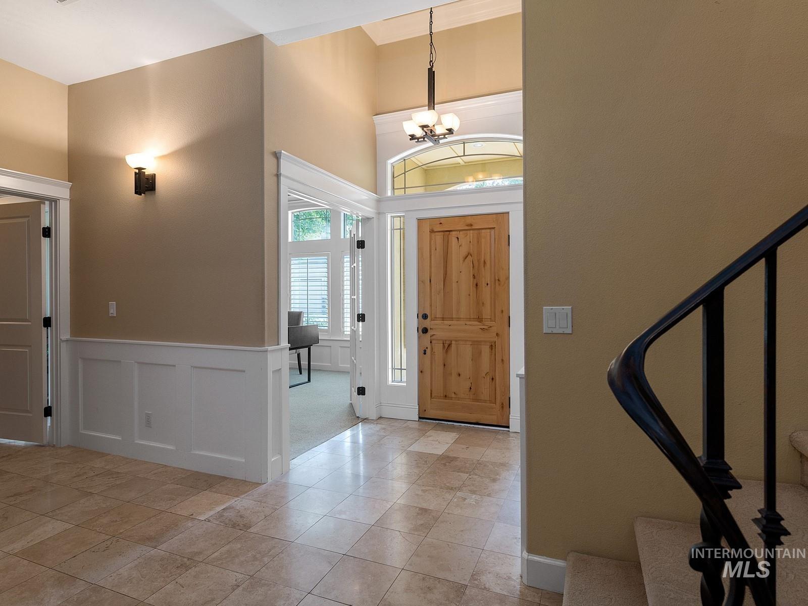 1880 S Stream Pointe Lane