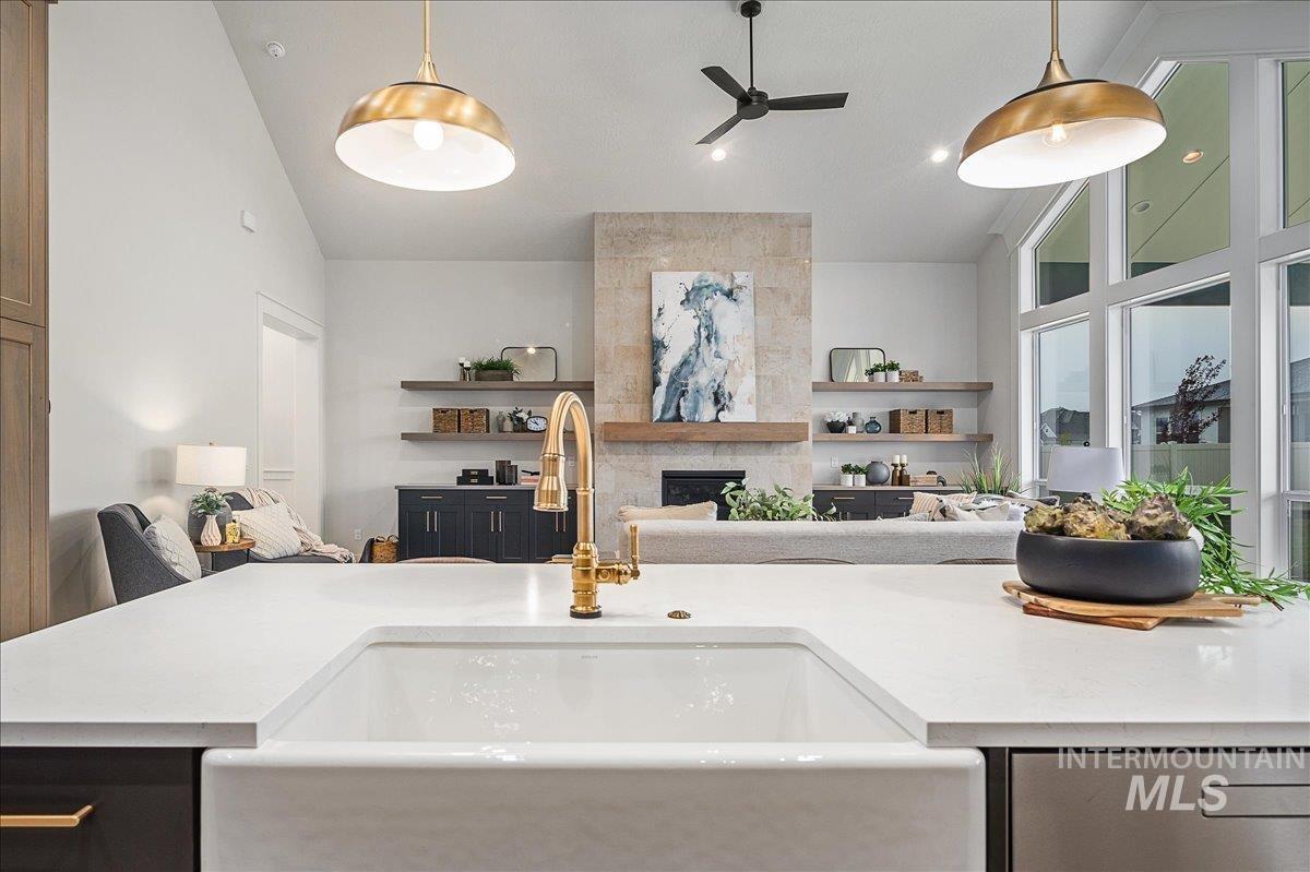 2843 W Three Lakes Dr.