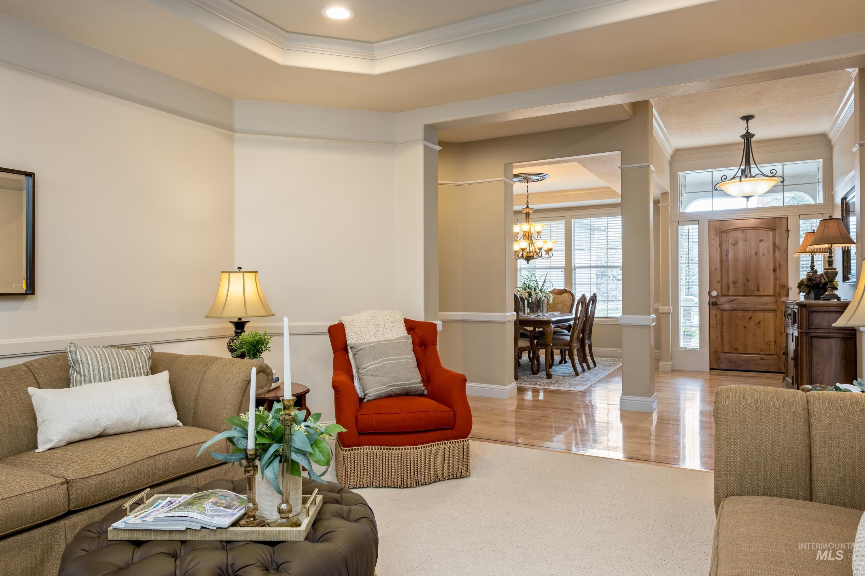 647 W Water Grove Drive