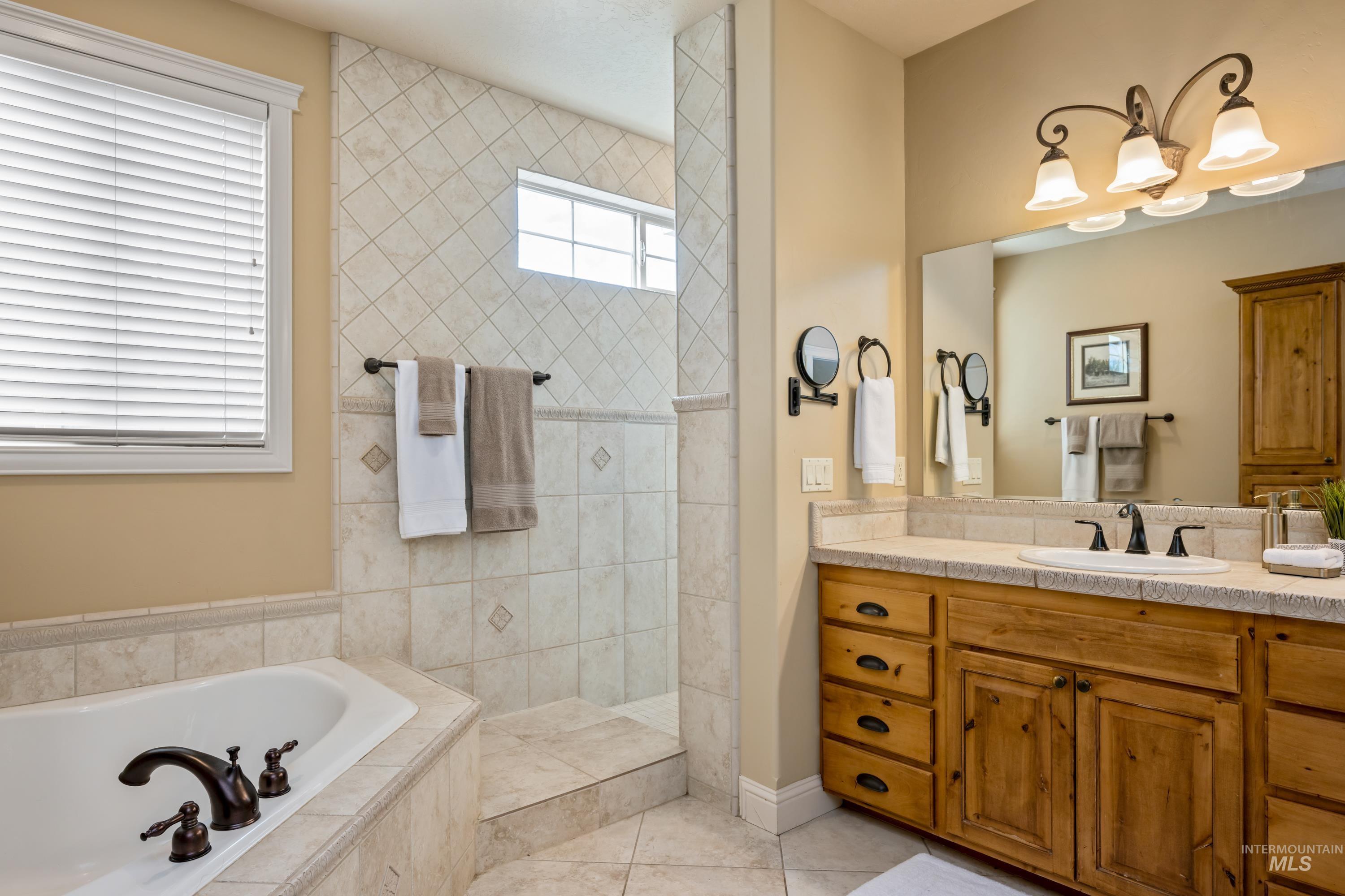 647 W Water Grove Drive