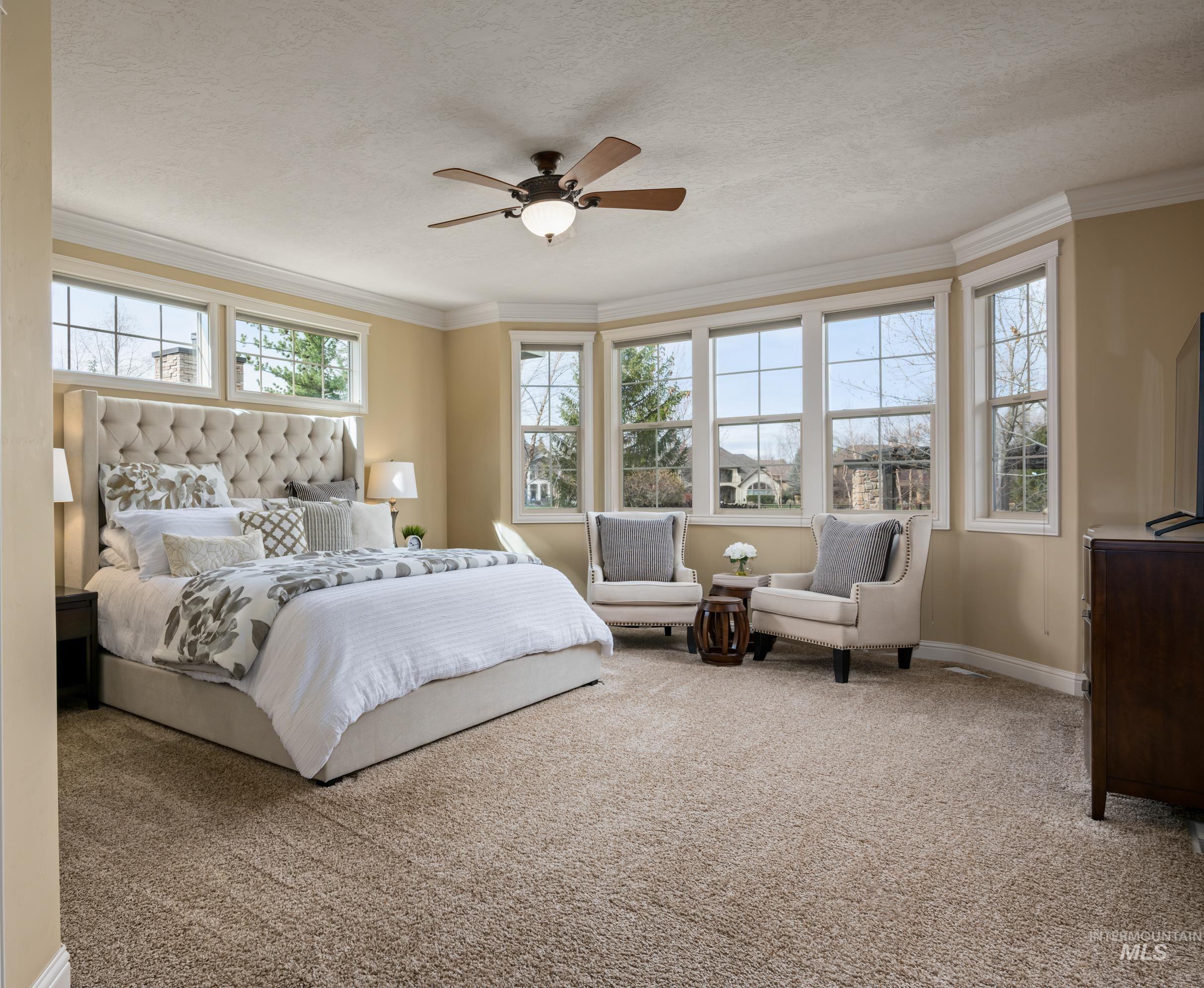 647 W Water Grove Drive