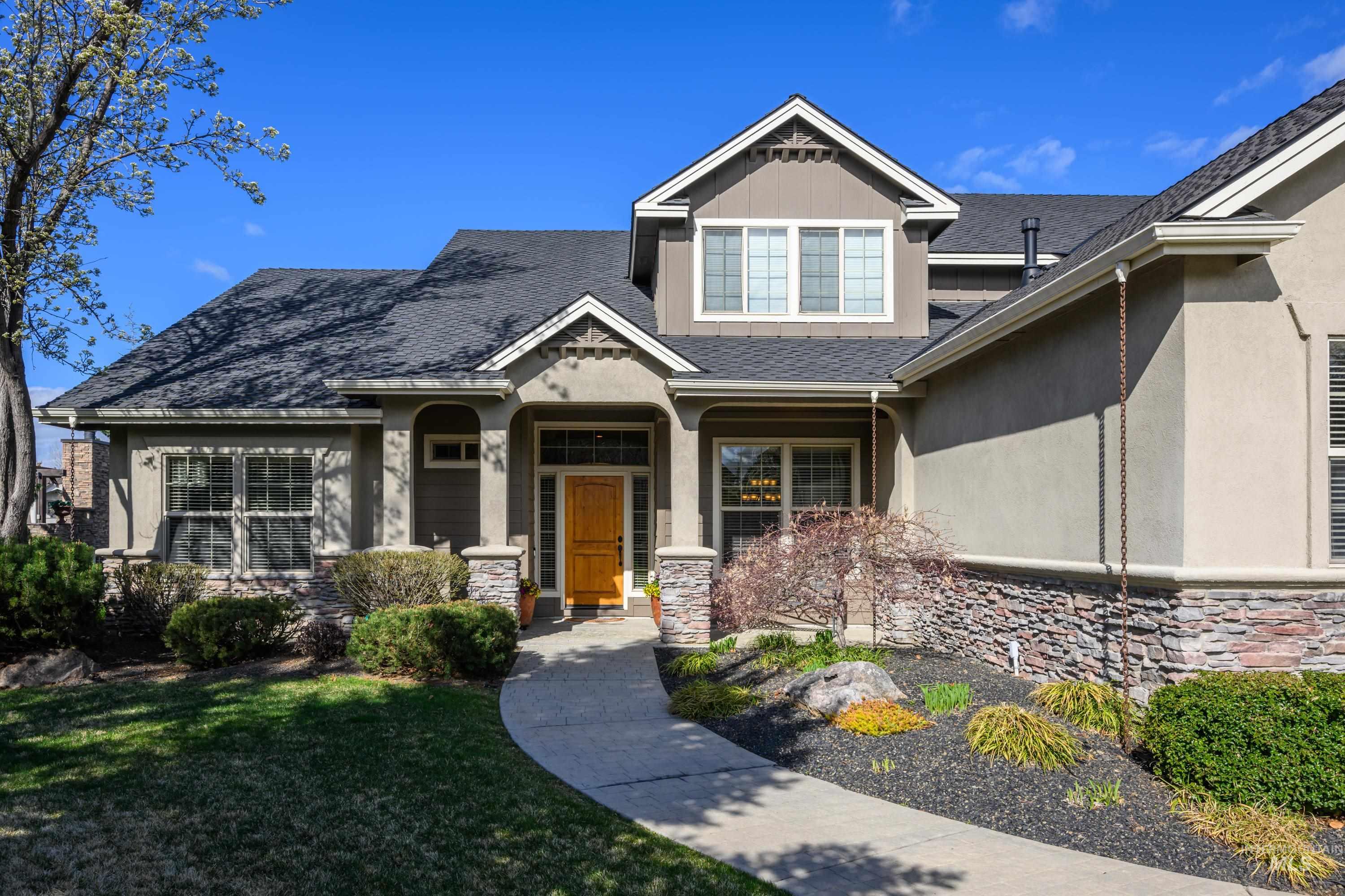 647 W Water Grove Drive