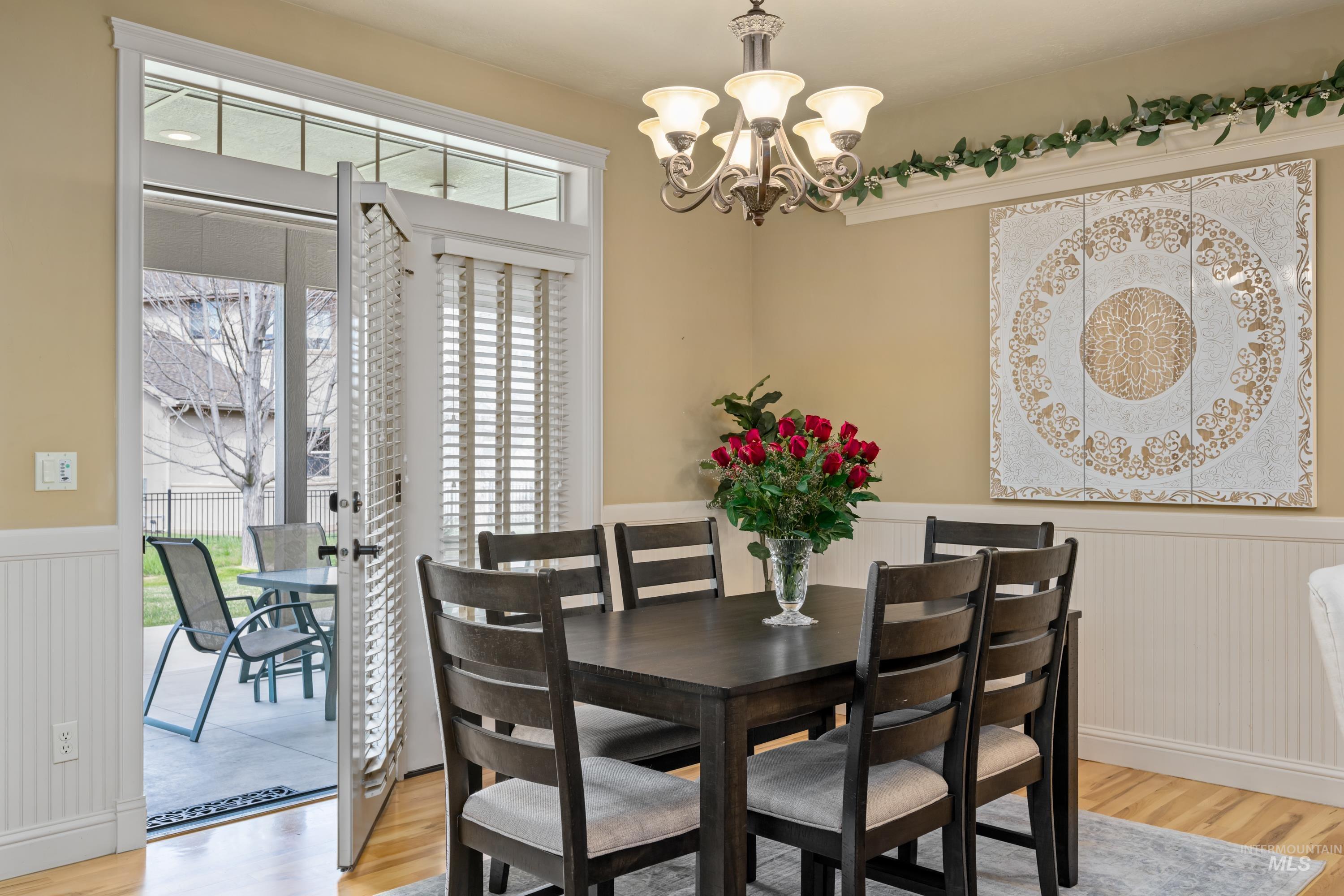 647 W Water Grove Drive