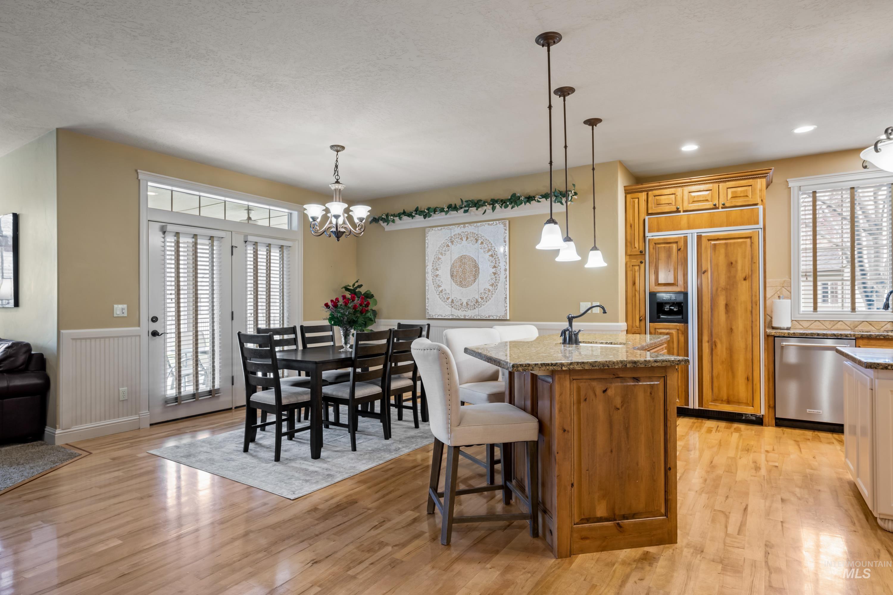 647 W Water Grove Drive