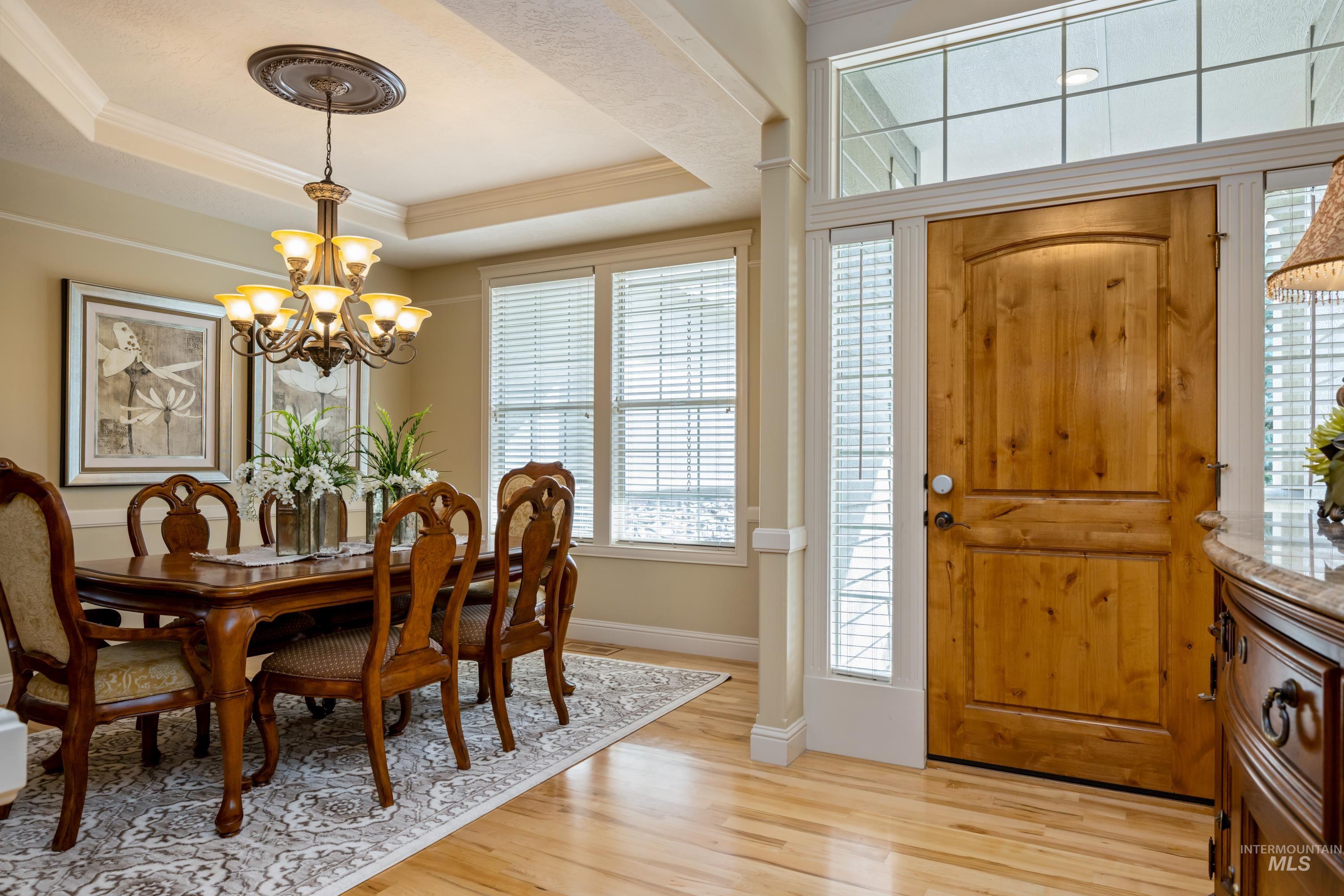 647 W Water Grove Drive