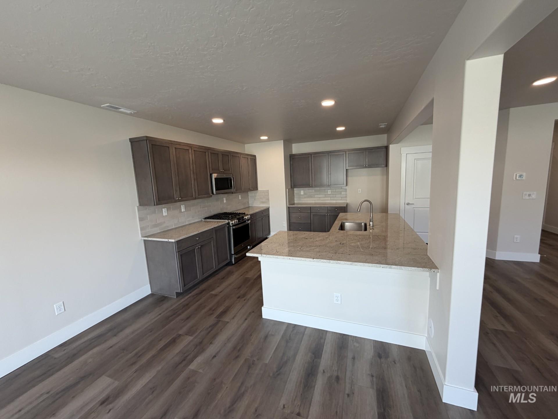3062 N Lake Moreno Pl. Unit: Lot 17 Block 6