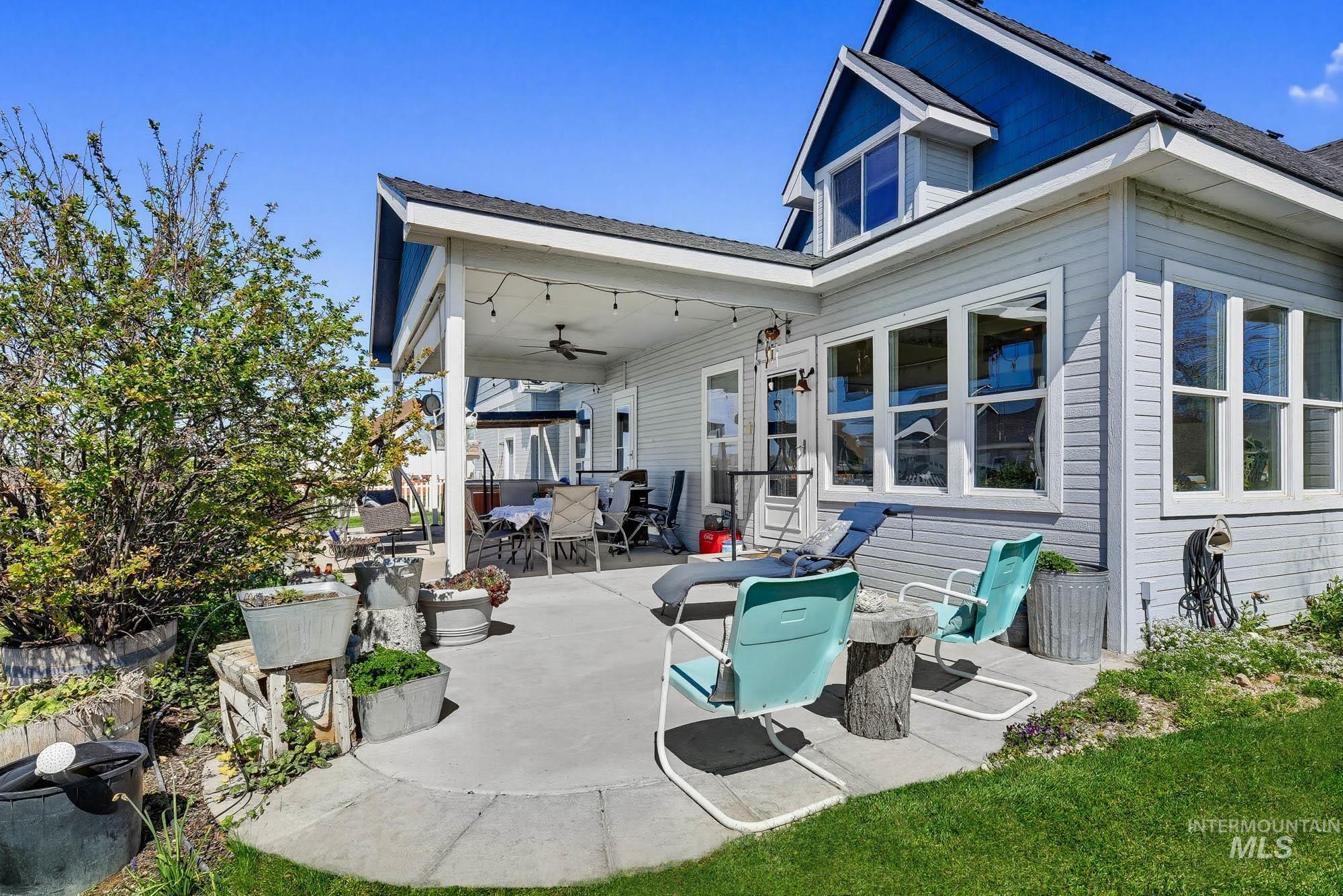 15955 Wintergreen