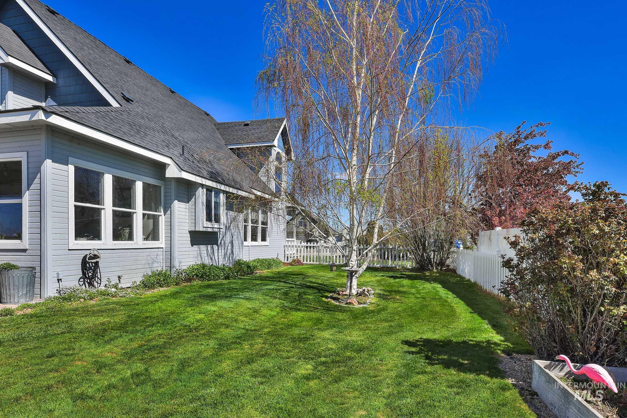 15955 Wintergreen