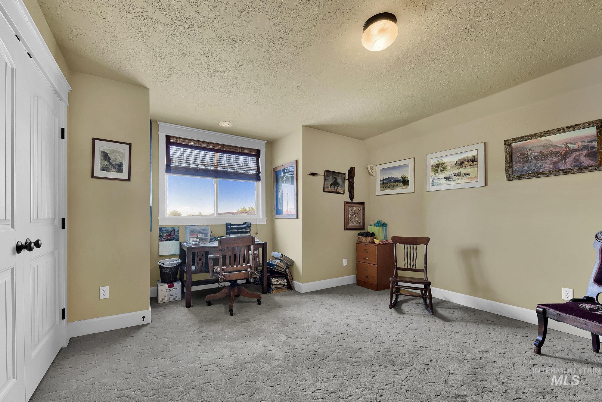 15955 Wintergreen