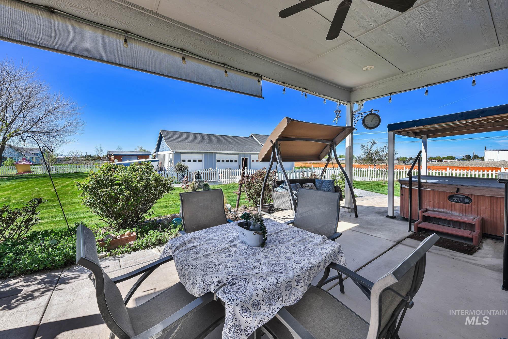 15955 Wintergreen