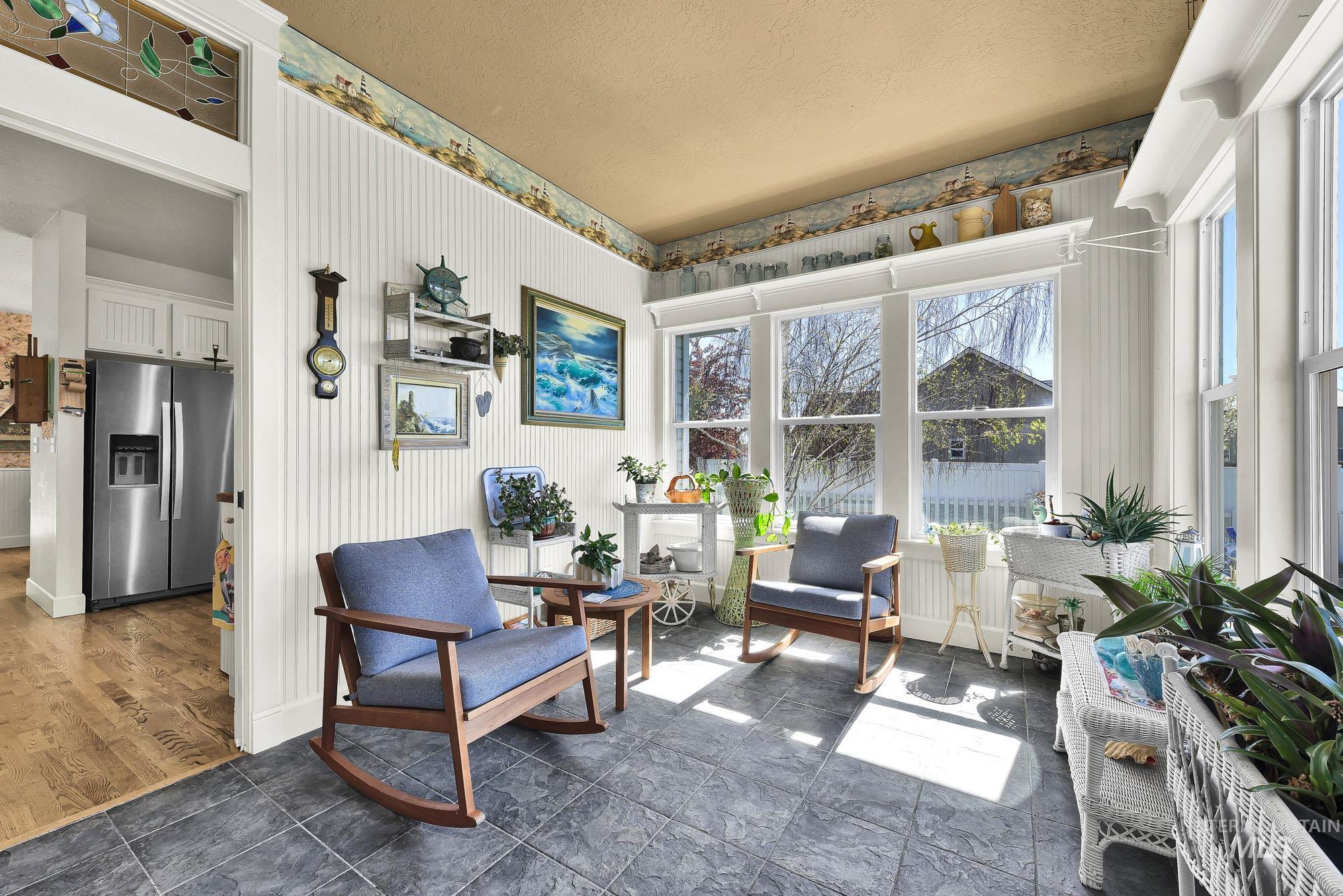 15955 Wintergreen
