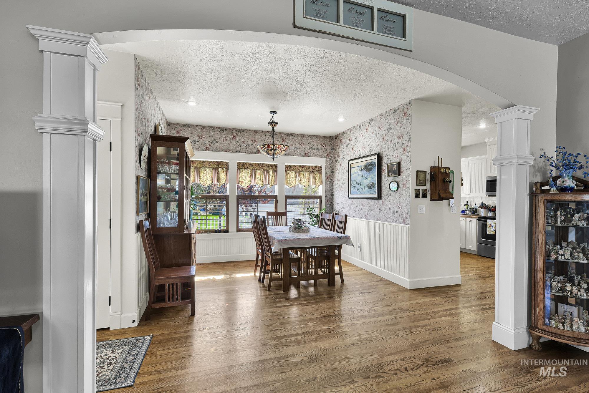15955 Wintergreen
