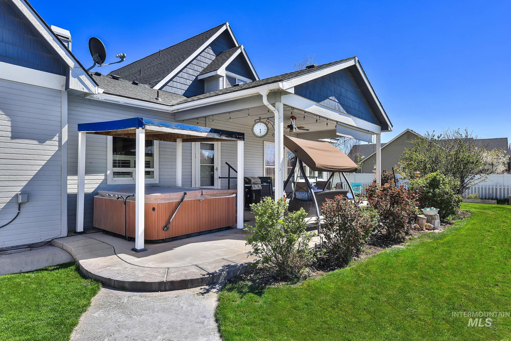 15955 Wintergreen