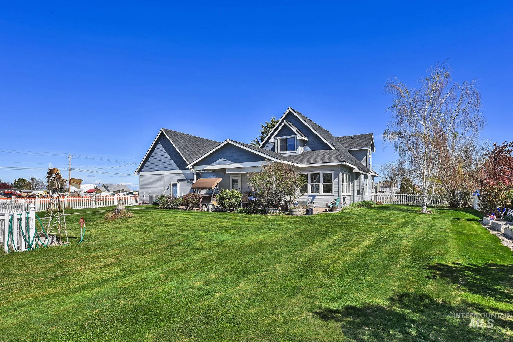 15955 Wintergreen