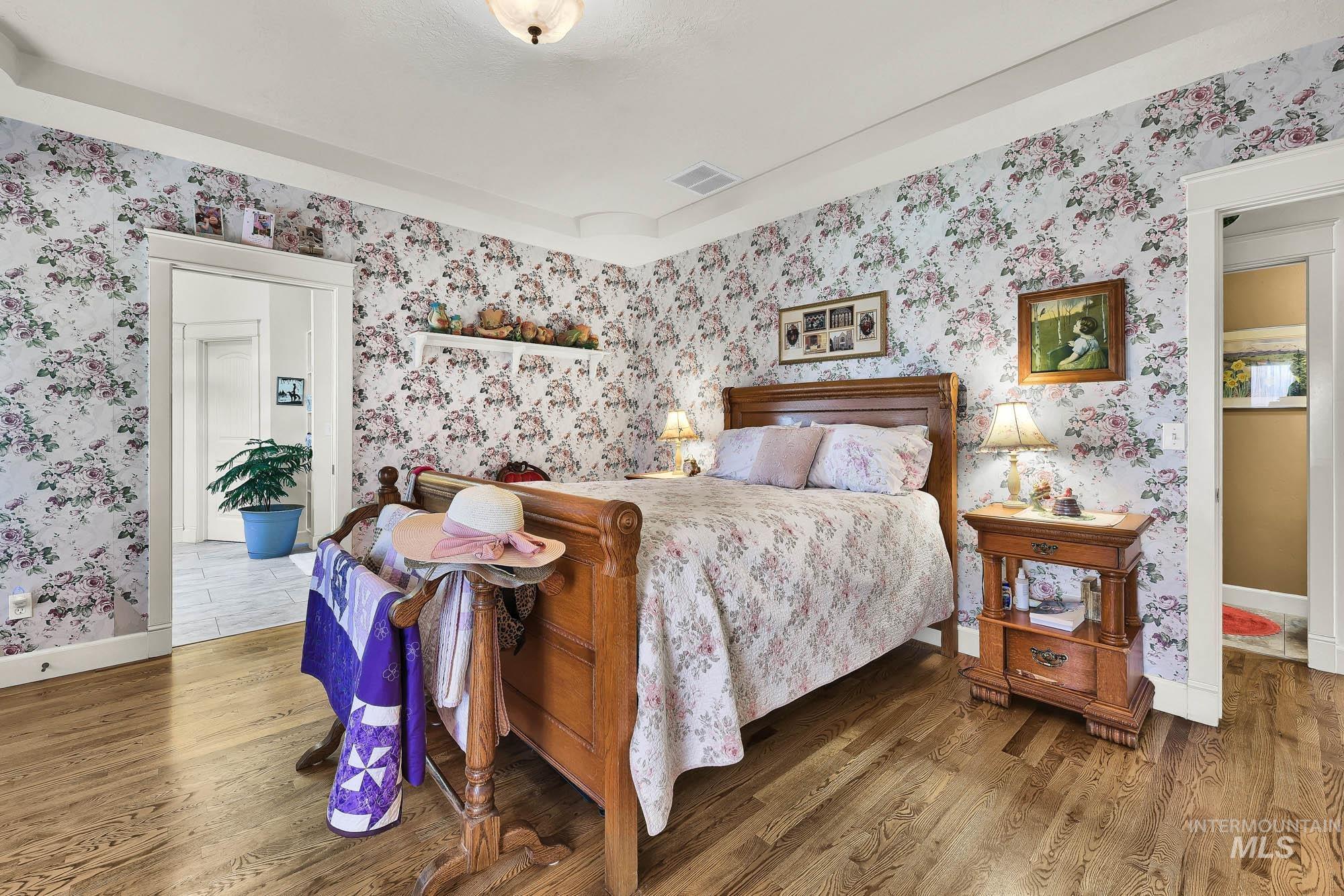 15955 Wintergreen