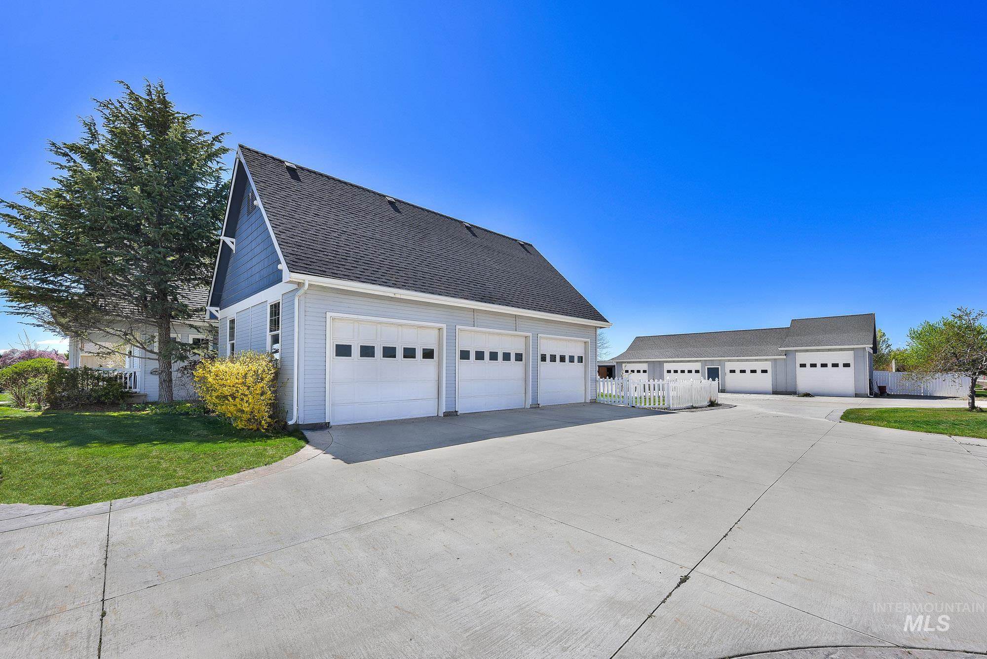 15955 Wintergreen
