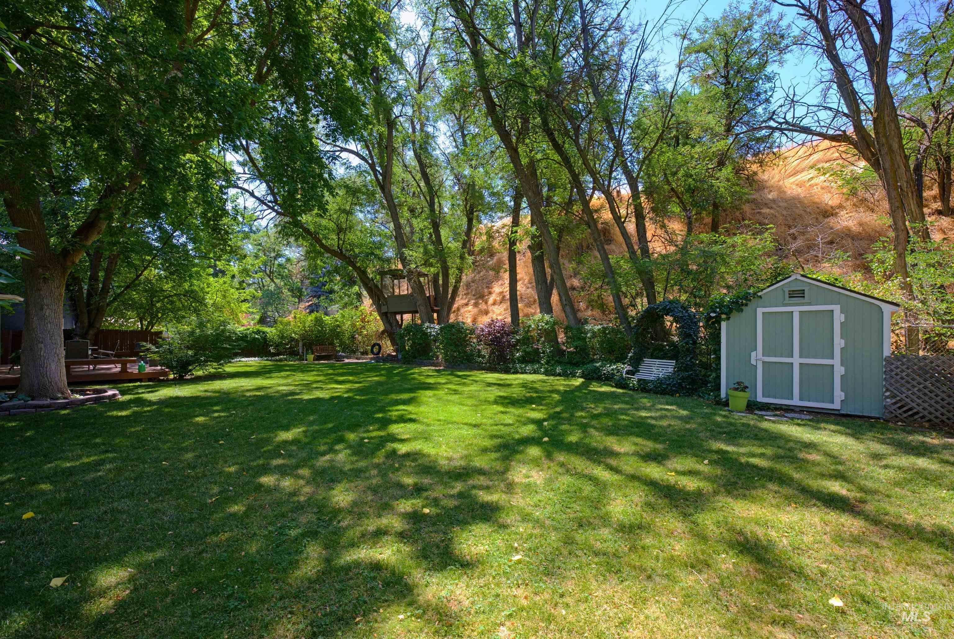 2455 E Gloucester Street