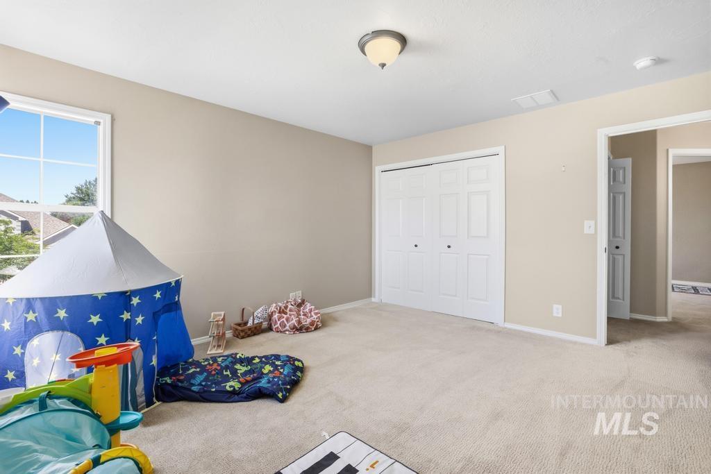 5732 N Plumcreek