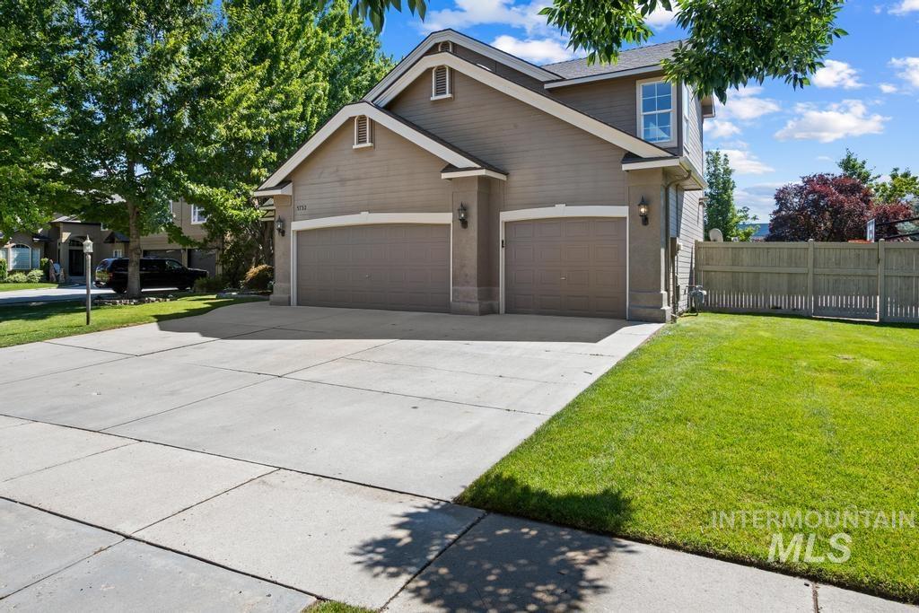 5732 N Plumcreek