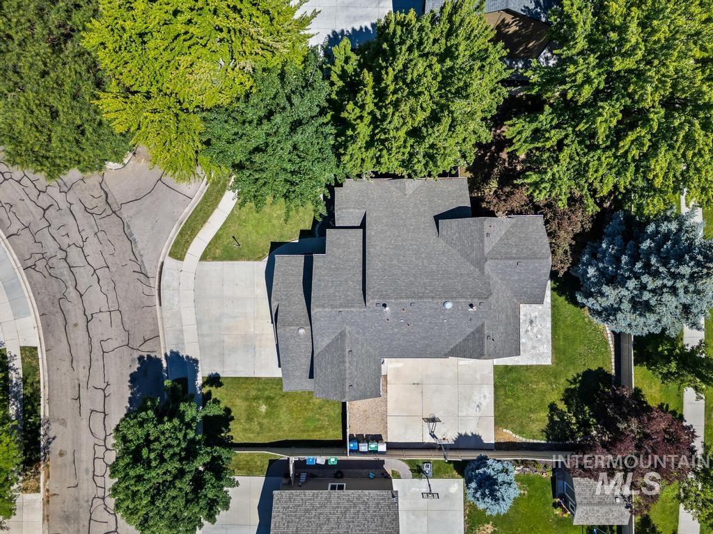 5732 N Plumcreek