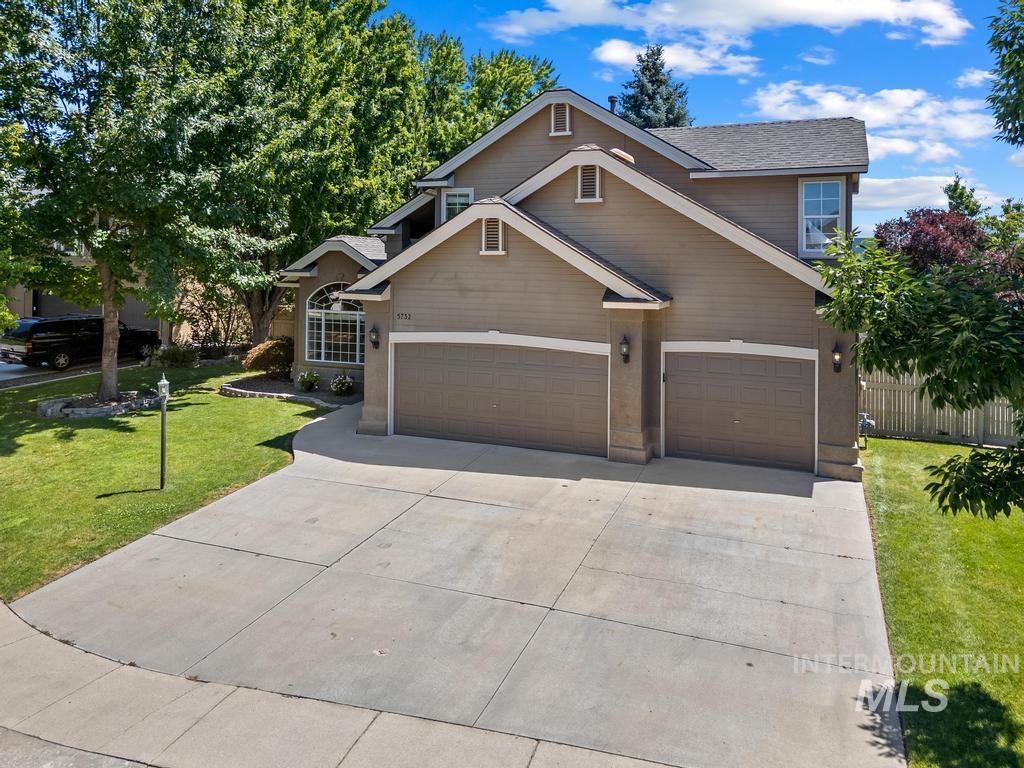 5732 N Plumcreek