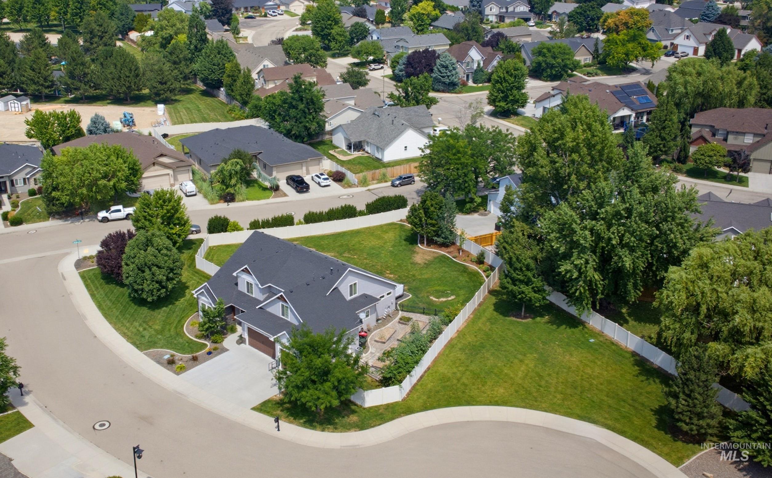 4508 N Rosepoint Place