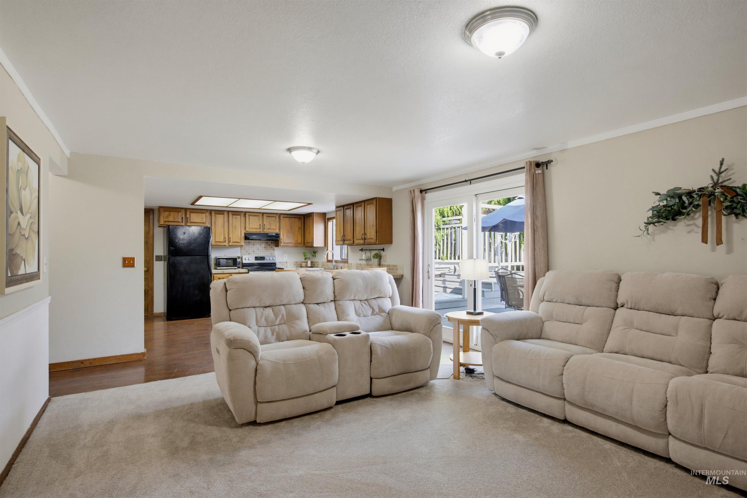 9102 W Donnybrook Ct