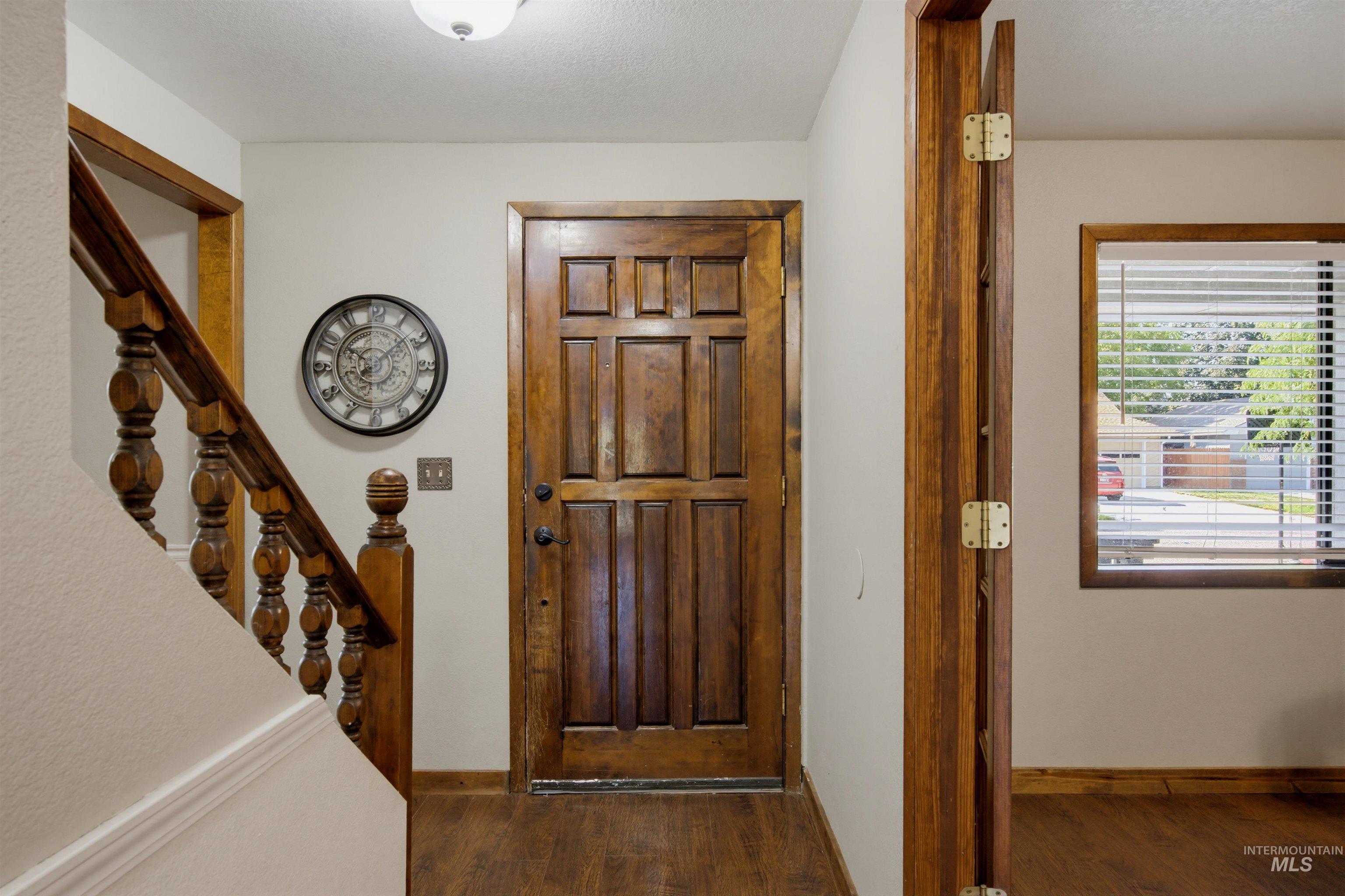 9102 W Donnybrook Ct