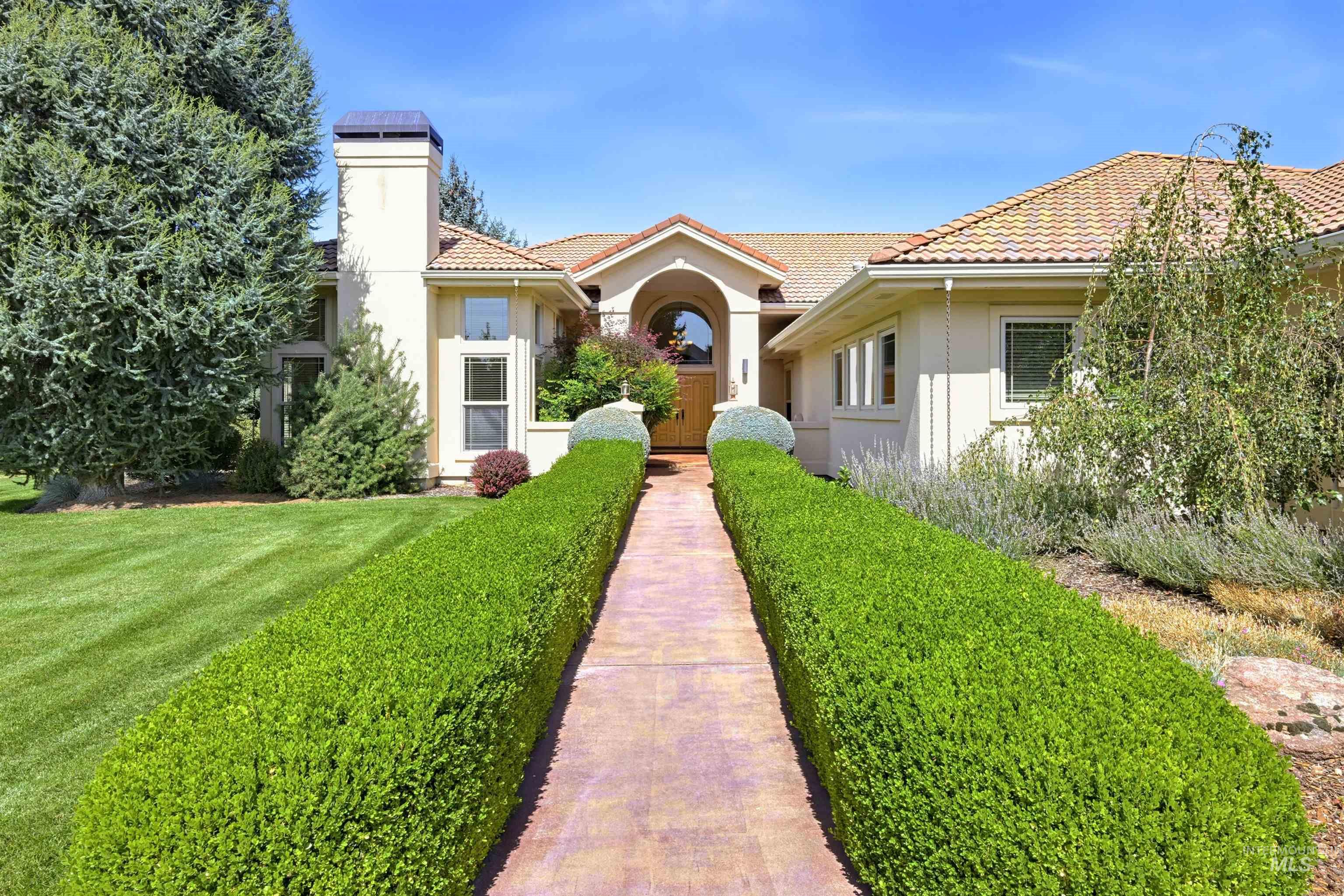 2554 W Sugar Crest Drive