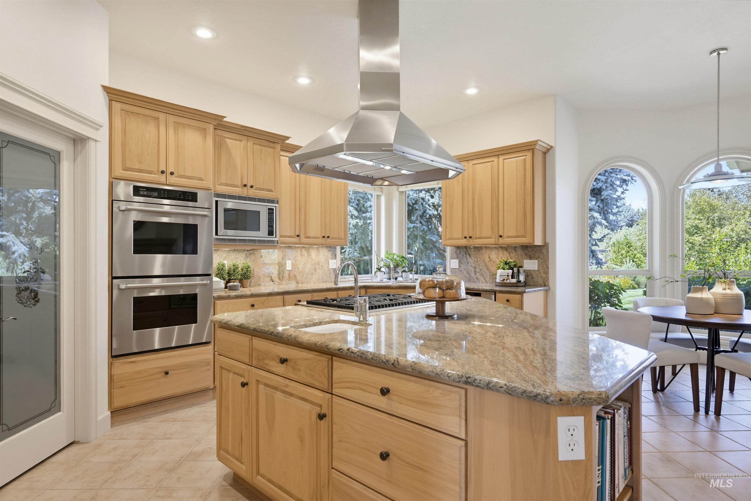 2554 W Sugar Crest Drive