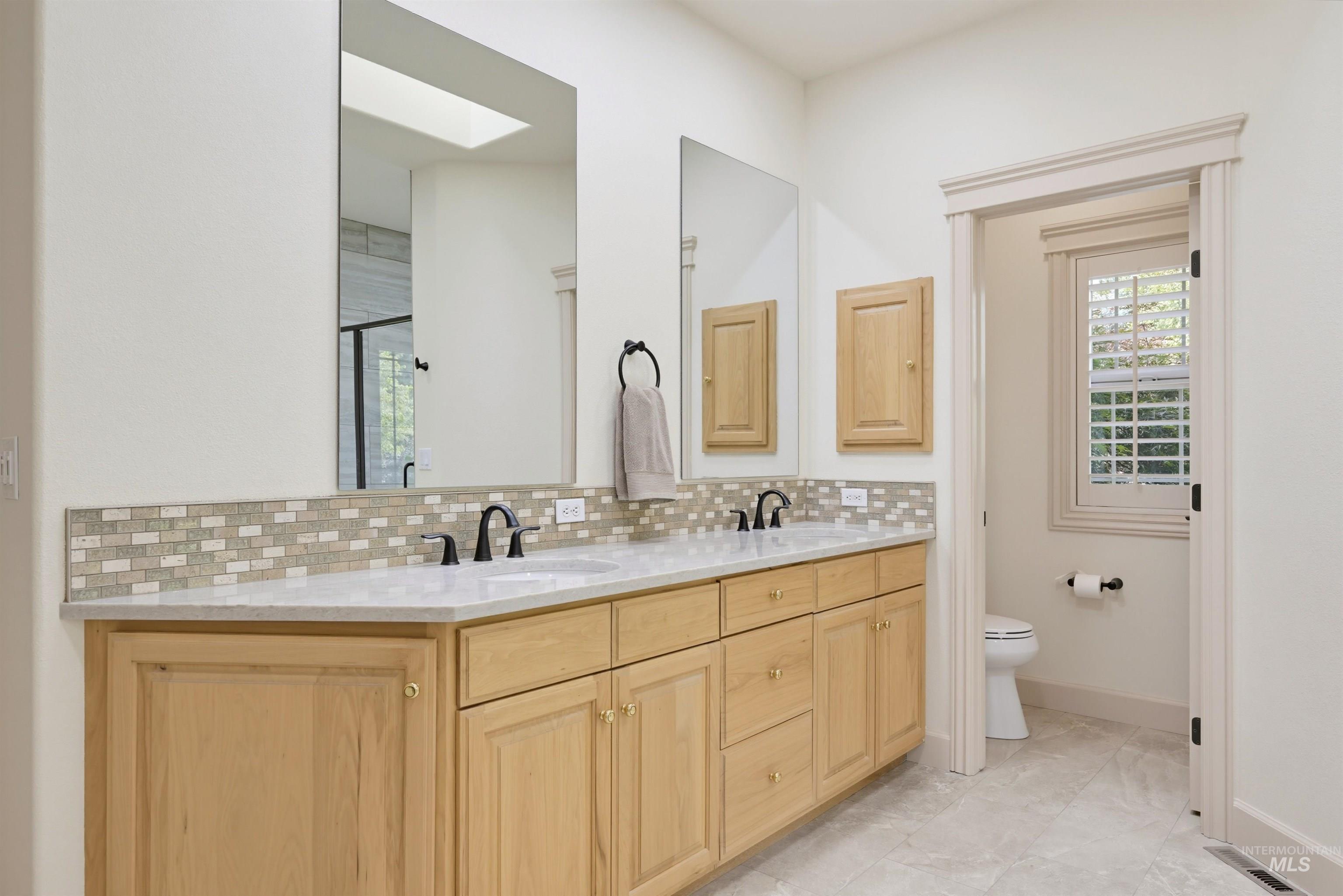 2554 W Sugar Crest Drive