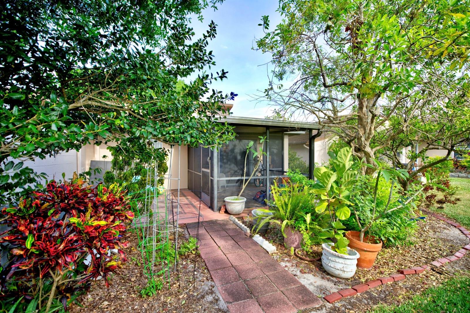 2025 SYLVESTER RD #O5