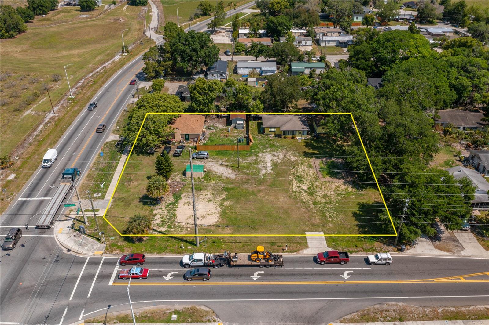 101 EAGLE LAKE LOOP RD E