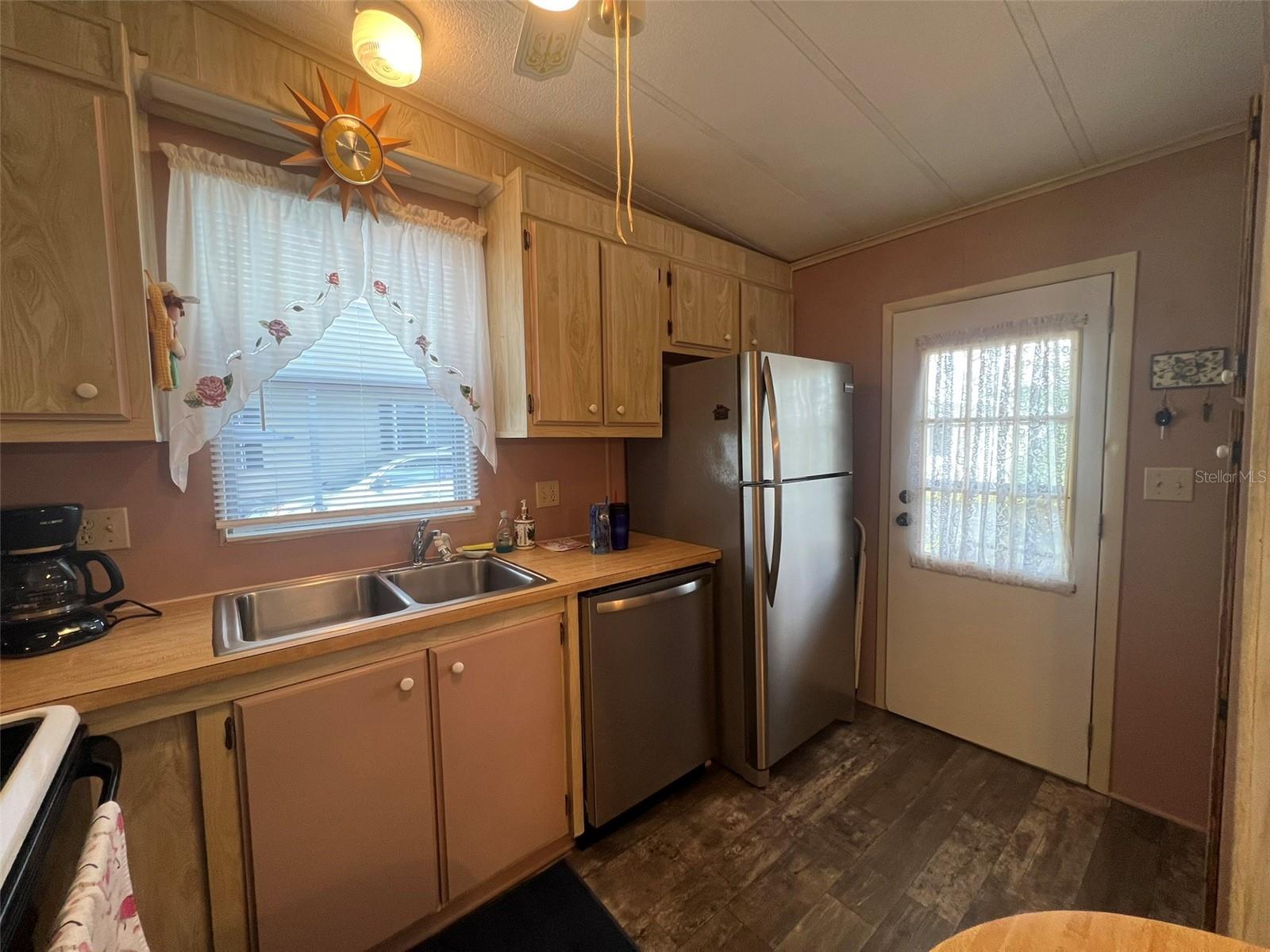 2055 S FLORAL AVE #181