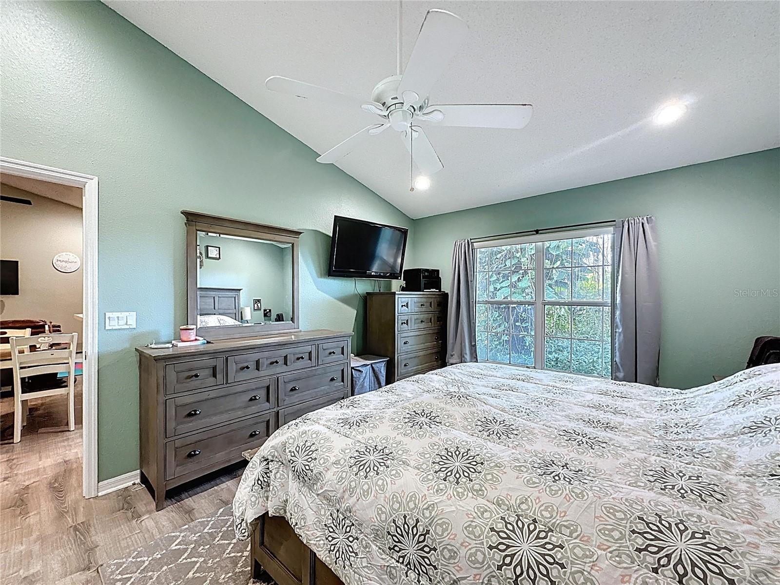 2483 SAINT AUGUSTINE BLVD