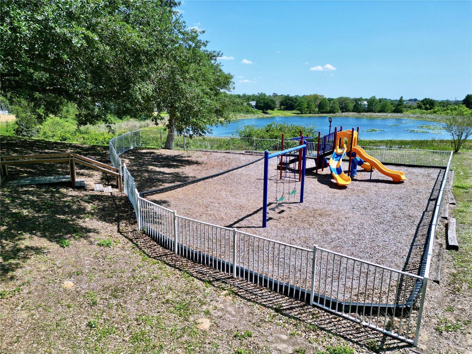 2483 SAINT AUGUSTINE BLVD