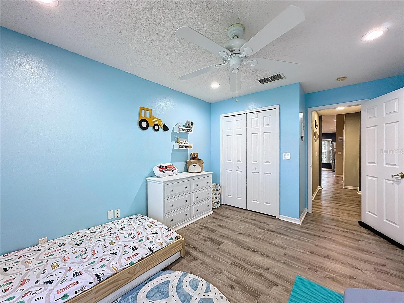 2483 SAINT AUGUSTINE BLVD