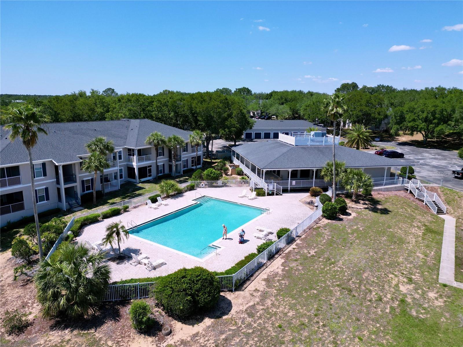 2483 SAINT AUGUSTINE BLVD