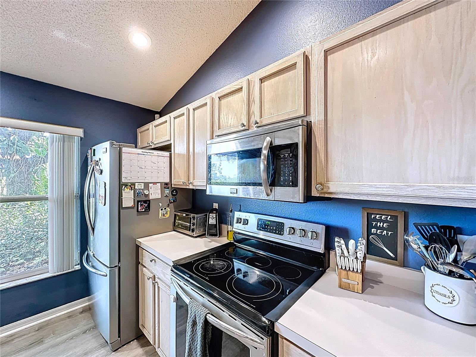 2483 SAINT AUGUSTINE BLVD