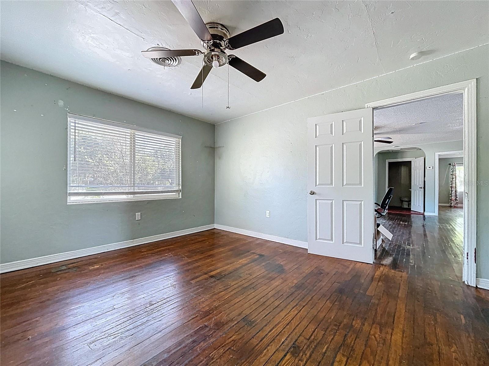 105 OLD CONNERSVILLE RD